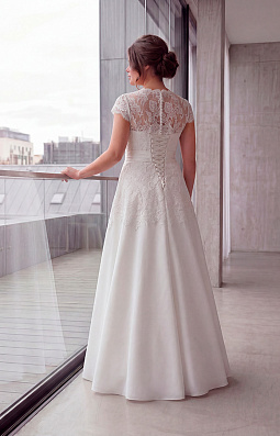 Olga Sposa 2011 | Широкий выбор свадебных платьев и аксессуаров в свадебном салоне «Ольга»