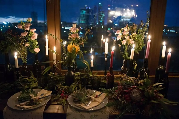 Свадебный стол со свечами